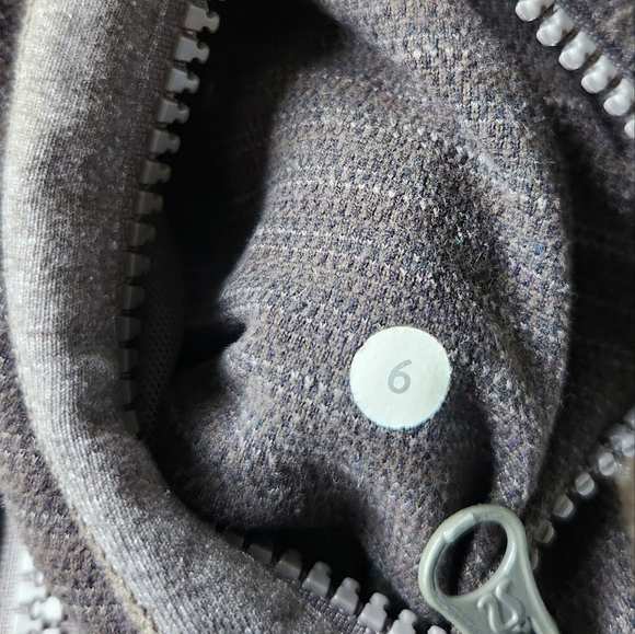 Lululemon Define Jacket Full Zip Sweatshirt Yoga Running Size 6 - Picture 10 of 11